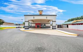 Super 8 By Wyndham Baton Rouge/I-10